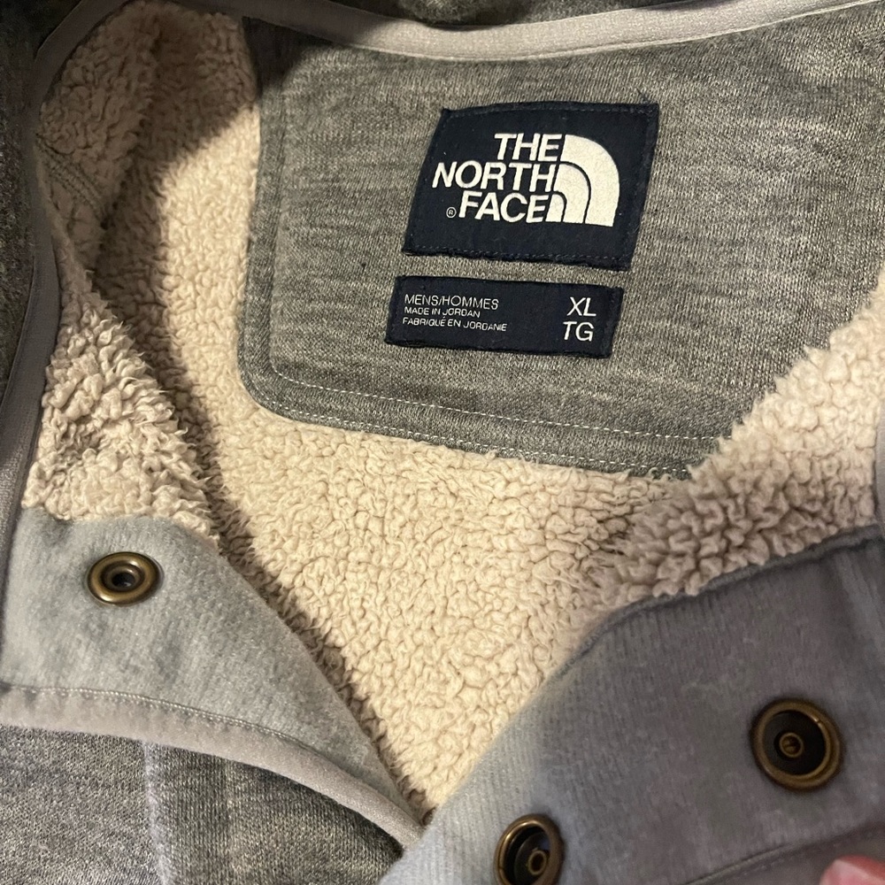 North face sweater